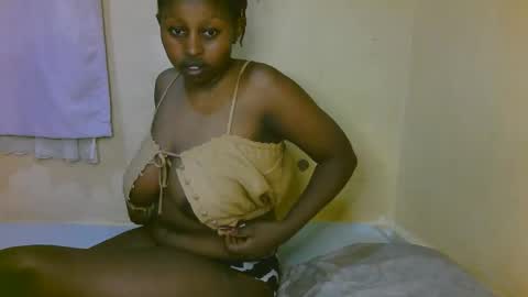 Snapshot of sexy_latasha chatting on 11-12-25, 02:56 sexy_latasha online show from 11-12-25, 02:56