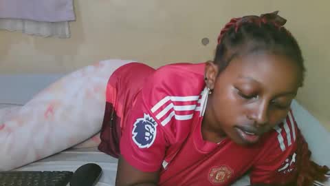 Snapshot of sexy_latasha chatting on 11-17-25, 06:03 sexy_latasha online show from 11-17-25, 06:03