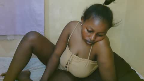 Snapshot of sexy_latasha chatting on 12-02-25, 08:41 sexy_latasha online show from 12-02-25, 08:41