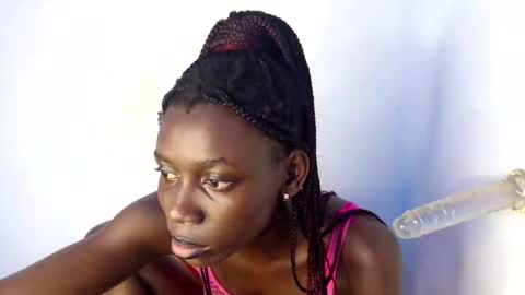 Snapshot of sexy_lilyyy chatting on 10-13-25, 11:05 lily online show from 10-13-25, 11:05