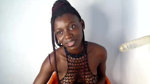 Snapshot of sexy_lilyyy chatting on 10-14-25, 09:59 lily online show from 10-14-25, 09:59