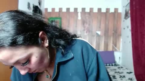 sexy lolas online show from 01-16-25, 05:21