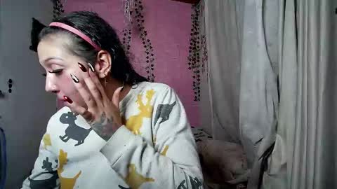 sexy lolas online show from 11-03-25, 01:19