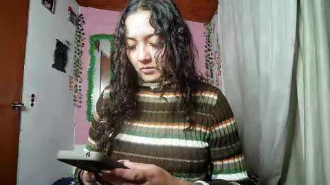 sexy lolas online show from 05-18-26, 03:57
