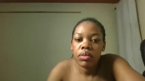 sexy_lyna online show from 10-22-25, 05:30