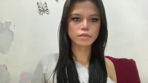 Nicole online show from 05-22-26, 02:51