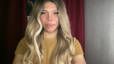 Snapshot of sexy_maevemorexxx chatting on 06-05-26, 06:57 Nicole online show from 06-05-26, 06:57