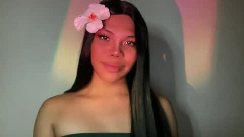 Snapshot of sexy_maevemorexxx chatting on 06-22-26, 04:15 Nicole online show from 06-22-26, 04:15