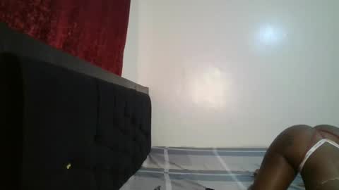 Snapshot of sexy_maya2 chatting on 07-10-26, 05:45 sexy_maya2 online show from 07-10-26, 05:45