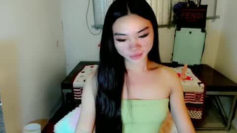 mika online show from 02-12-25, 10:03