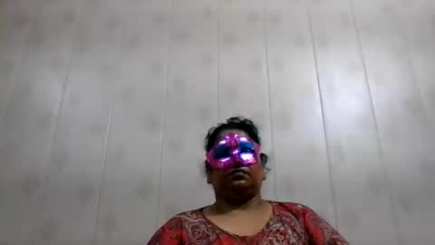 sexy_mils_1988 online show from 07-25-26, 11:19