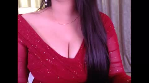 Snapshot of sexy_myra18 chatting on 12-14-25, 05:24 myra online show from 12-14-25, 05:24