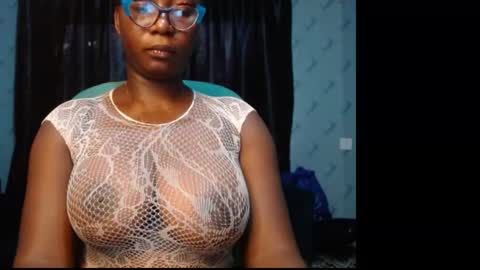 Snapshot of sexy_pearl12 chatting on 01-24-25, 09:49 zoe online show from 01-24-25, 09:49