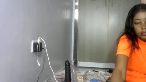 sexy pigeon online show from 06-11-26, 08:01