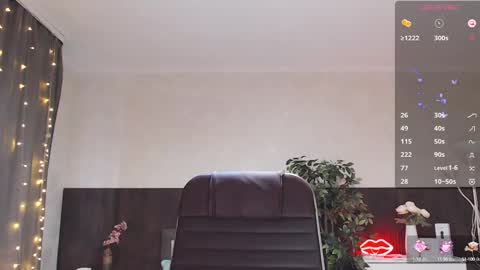 Annie - Your Dream Girl online show from 02-19-25, 05:16