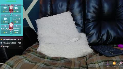 Snapshot of sexy_redgirl chatting on 12-18-24, 06:21 karoline online show from 12-18-24, 06:21