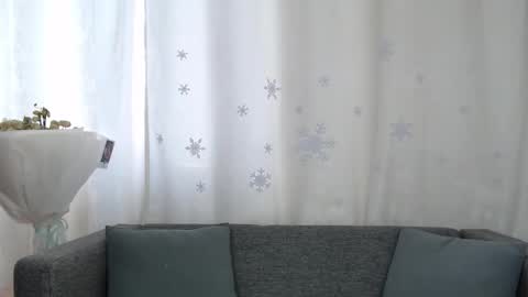 Snapshot of sexy_sansa chatting on 11-18-25, 08:41 Alina online show from 11-18-25, 08:41