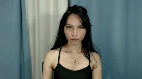 Snapshot of sexy_shanee chatting on 06-22-26, 10:45 shane online show from 06-22-26, 10:45