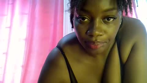 Snapshot of sexy_siera chatting on 03-06-26, 06:10 laura online show from 03-06-26, 06:10