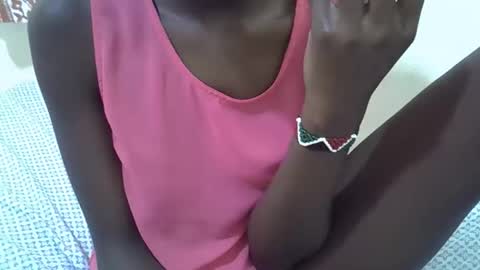 Snapshot of sexy_tania1 chatting on 10-30-25, 09:44 sexy_tania1 online show from 10-30-25, 09:44