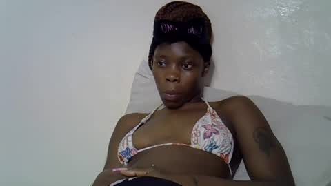 Snapshot of sexy_vennice chatting on 07-14-26, 03:00 sexy_vennice online show from 07-14-26, 03:00