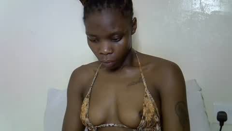 Snapshot of sexy_vennice chatting on 07-26-26, 09:21 sexy_vennice online show from 07-26-26, 09:21