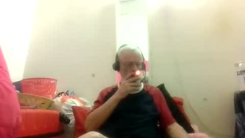 Daddy online show from 03-31-26, 05:57