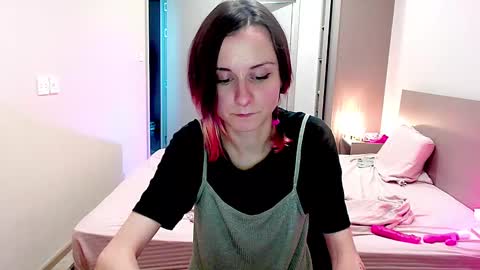 Snapshot of sexy_wise_kind chatting on 12-10-24, 11:51 Mandy Green online show from 12-10-24, 11:51