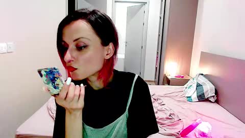 Snapshot of sexy_wise_kind chatting on 12-18-24, 10:13 Mandy Green online show from 12-18-24, 10:13