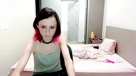 Snapshot of sexy_wise_kind chatting on 01-24-25, 10:30 Mandy Green online show from 01-24-25, 10:30