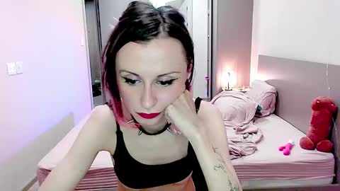 Snapshot of sexy_wise_kind chatting on 02-18-25, 10:58 Mandy Green online show from 02-18-25, 10:58