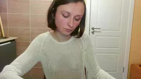 Snapshot of sexy_wise_kind chatting on 09-11-25, 12:00 Mandy Green online show from 09-11-25, 12:00