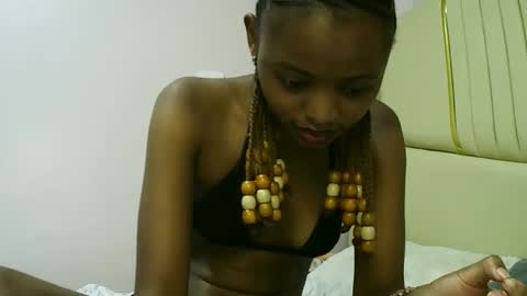 Snapshot of sexy_zaraa chatting on 04-22-26, 04:19 sexy zaraa online show from 04-22-26, 04:19