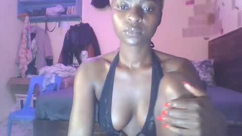 Snapshot of sexyafricanprincess25 chatting on 06-02-26, 06:54 Rita online show from 06-02-26, 06:54
