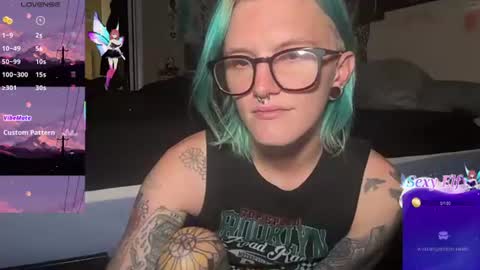 Snapshot of sexyaltftm chatting on 07-16-26, 02:56 Ollie online show from 07-16-26, 02:56