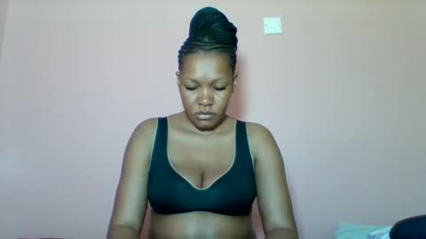 Snapshot of sexyapple2002 chatting on 09-23-25, 07:11 sexyapple2002 online show from 09-23-25, 07:11