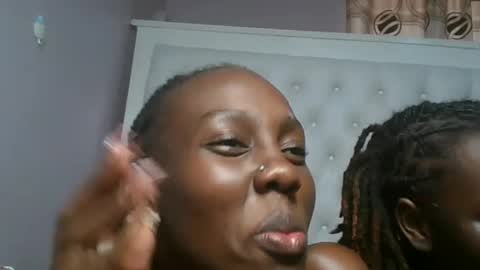 Snapshot of sexyary chatting on 06-12-26, 04:44 sexyary online show from 06-12-26, 04:44