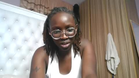 Snapshot of sexyary chatting on 06-13-26, 11:02 sexyary online show from 06-13-26, 11:02