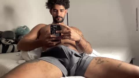 Snapshot of sexyasaf1018 chatting on 04-10-26, 02:44 Asaf online show from 04-10-26, 02:44