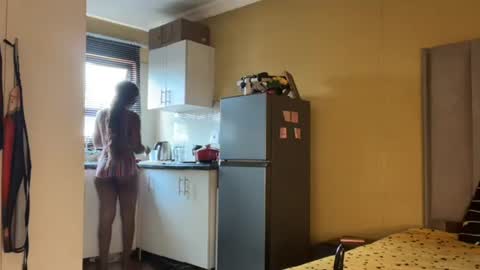 Snapshot of sexyasszeeee chatting on 10-13-25, 08:47 sexyasszeeee online show from 10-13-25, 08:47