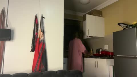 Snapshot of sexyasszeeee chatting on 12-01-25, 09:20 sexyasszeeee online show from 12-01-25, 09:20