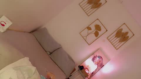 Snapshot of sexybaby2999 chatting on 02-11-25, 12:48 Lexie online show from 02-11-25, 12:48