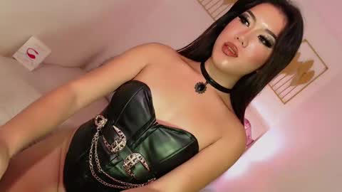 Snapshot of sexybaby2999 chatting on 02-20-25, 02:46 Lexie online show from 02-20-25, 02:46