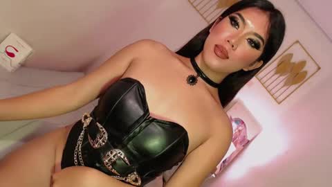 Snapshot of sexybaby2999 chatting on 02-24-25, 03:20 Lexie online show from 02-24-25, 03:20