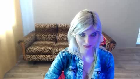 sexybeatriice online show from 02-28-25, 10:41