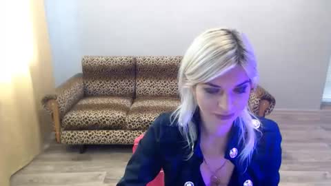 sexybeatriice online show from 10-16-25, 06:47