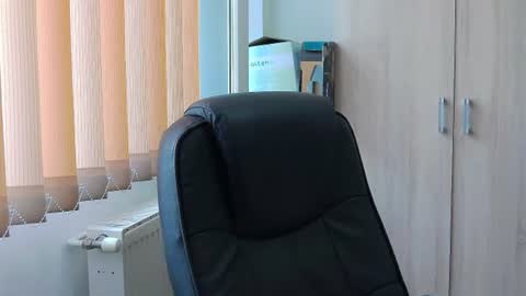 Snapshot of sexybeeaa chatting on 07-20-26, 11:34 SexyBea online show from 07-20-26, 11:34