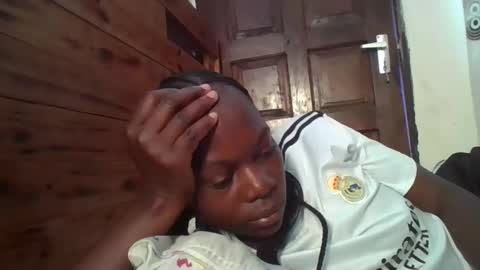 Snapshot of sexybilha483 chatting on 01-31-25, 07:50 Sexybilha483 online show from 01-31-25, 07:50