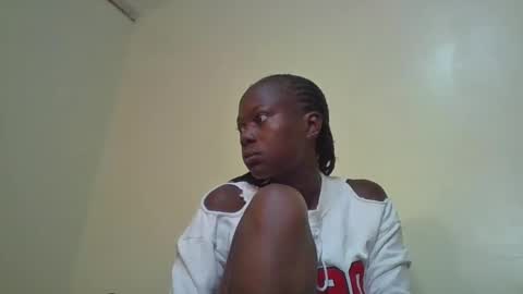 Snapshot of sexybilha483 chatting on 02-27-25, 02:21 Sexybilha483 online show from 02-27-25, 02:21