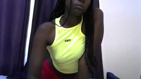 Snapshot of sexybilha483 chatting on 10-11-25, 06:23 Sexybilha483 online show from 10-11-25, 06:23